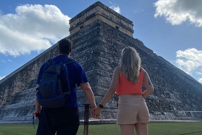 Private Guide Service in the Archaeological Zone of Chichen Itza - Why a Private Guide Changes Chichen Itzá Fast