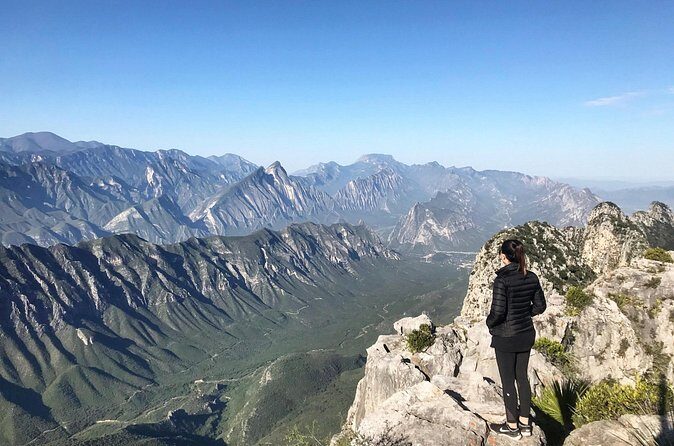 Private Hiking to La M in Chipinque Ecological Park - Summit Time: Cables, Rungs, and the 360 View Over Monterrey