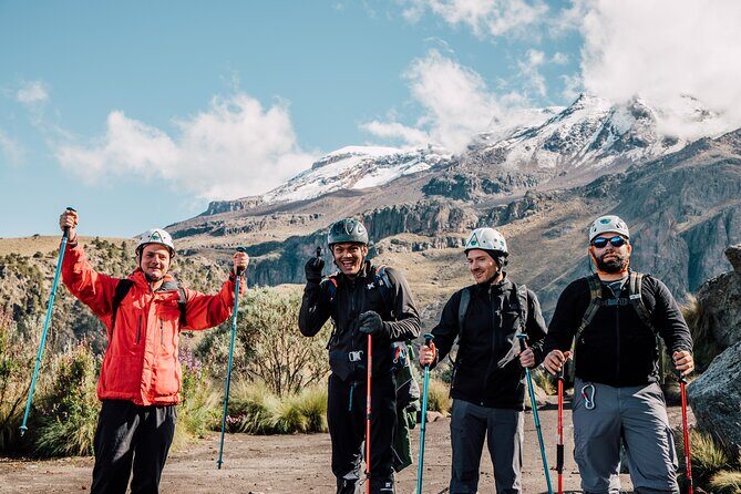 Private Hiking Tour in Iztaccihuatl - Reaching the first gate near 4,200 meters and seeing the valley open