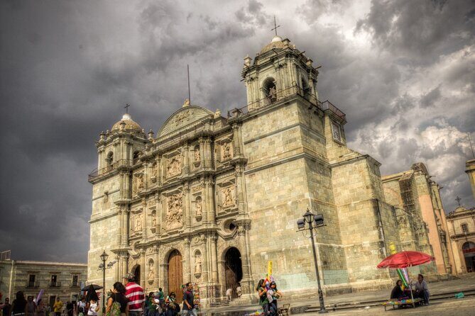 Private Historic City Tour + Street Food of Oaxaca - Best Rated - Stop 4: Basílica de Nuestra Señora de la Soledad and the Ice Cream Square