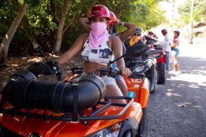 Private Jeep to Jade Cavern, Punta Sur & ATV Tour: All-Inclusive - Jade Caverns (Cenote Chempita): Jade Water, Cliff Views, and Practical Expectations