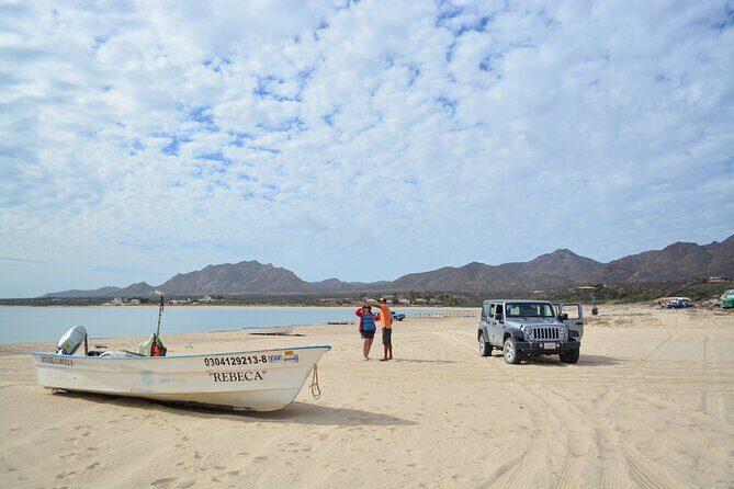 Private Jeep Tour Cabo Pulmo - East Cape Drive: the desert scenery stop that sets the mood