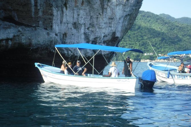 Private Los Arcos Snorkel and Beach Tour from Puerto Vallarta - The Guide and Captain Dynamic: The Real Difference