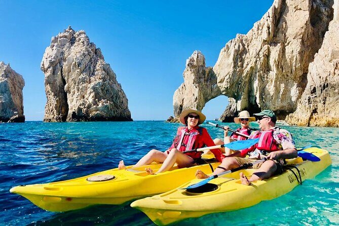 Private Los Cabos Arch & Playa del Amor tour by Glass bottom kayak - From beach to El Arco: why this tour feels different than a boat ride