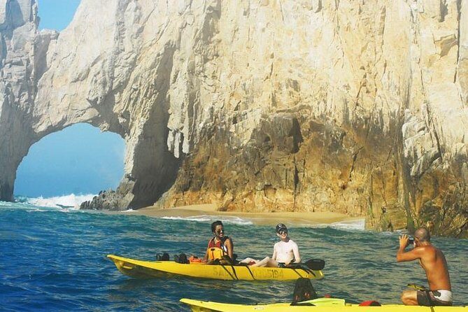 Private Los Cabos Arch & Playa del Amor tour by Glass bottom kayak - Glass-bottom kayaking: why the technology matters (even if you’re not a tech person)