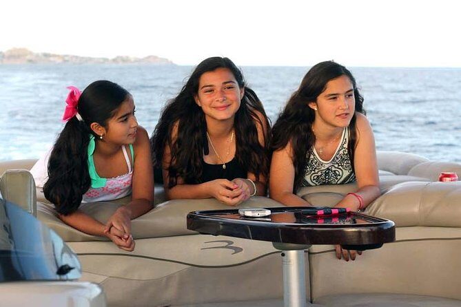 Private Luxury Pontoon Boat, Snorkel, Arch, Sunset & byond - Key things that make this Cabo pontoon tour worth it