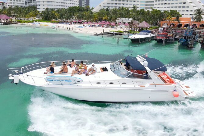 Private Luxury Yacht 55FT Rental in Cancun - Meeting Point at Cenzontle: Getting There and Getting On Board