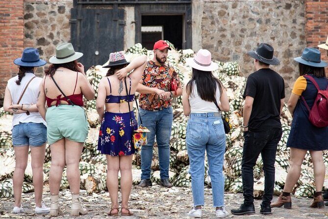Private One Day Adventure Tour in Tequila and La Fortaleza Distillery - Stop 4: Cantaritos el Güero #1—why the clay pitcher matters