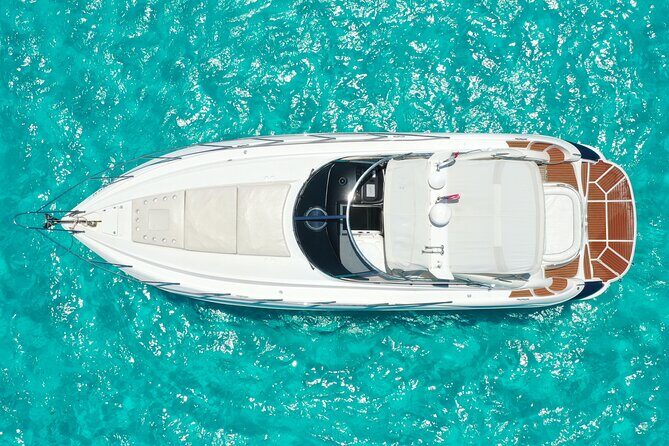 Private Premium Yacht 46FT Rental in Cancún - Your 46-Foot Sunseeker Charter: What Private Really Means