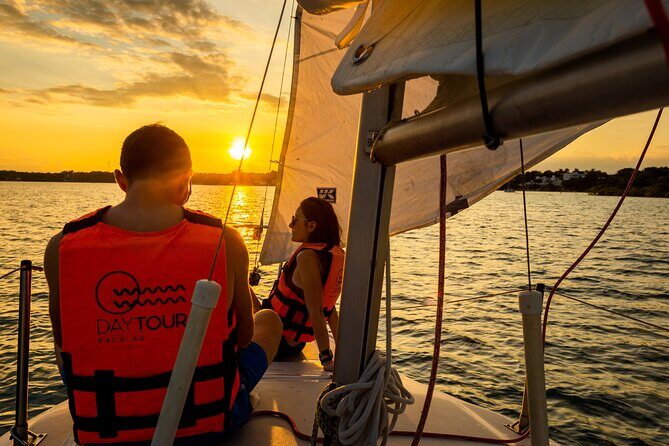 Private Sailboat + Captain for a Day Experience - Optional sailing lesson: what you can learn without turning it into a school day