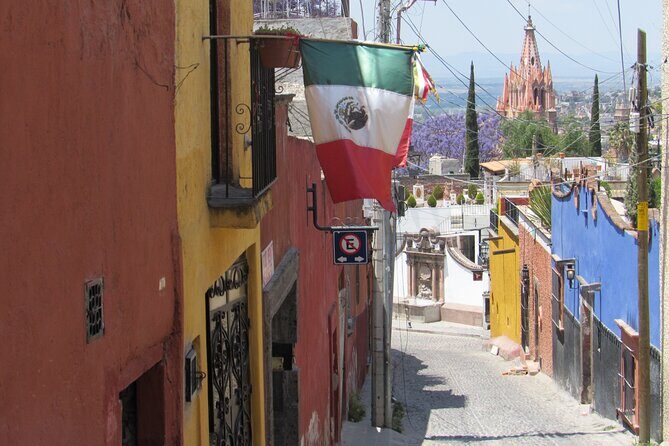 Private San Miguel de Allende Walking Tour - Entering San Miguel on a human scale