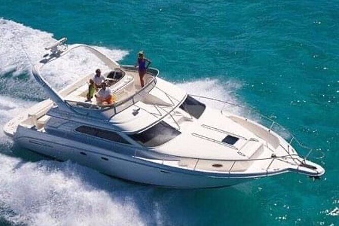 Private SeaRay 47ft Yacht Rental Cancun 23P6 - Choosing 2, 4, or 6 Hours Without Getting Burned