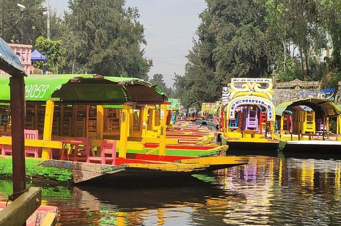 Private/Shared Tour Xochimilco Coyoacán optional Frida Kahlo - Xochimilco trajineras: your 1-hour canal ride with live music