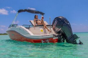 Private snorkeling with 23ft Sea Ray in San Miguel de Cozumel - Meeting at Marina Cozumel and what “5 hours” really means