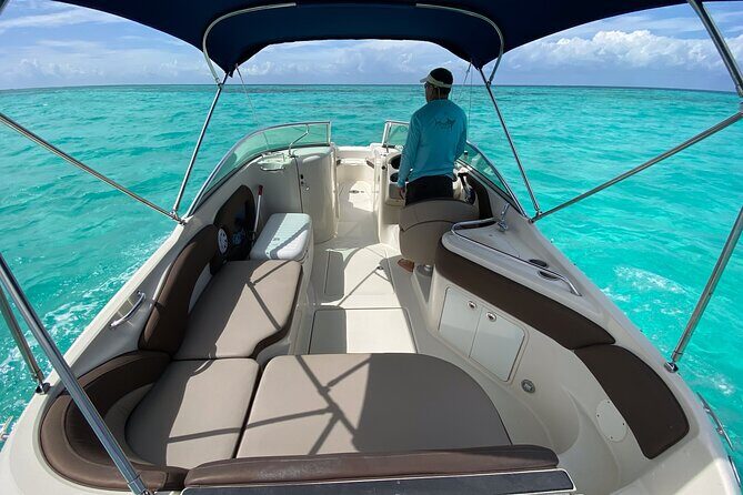 Private snorkeling with 23ft Sea Ray in San Miguel de Cozumel - Playa El Cielo: crystalline water plus lunch onboard