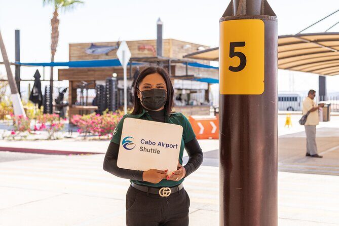 Private SUV Round-Trip from Airport to Hotels in Puerto Los Cabos - Optional 30-Min Shopping Stop Before Your Hotel