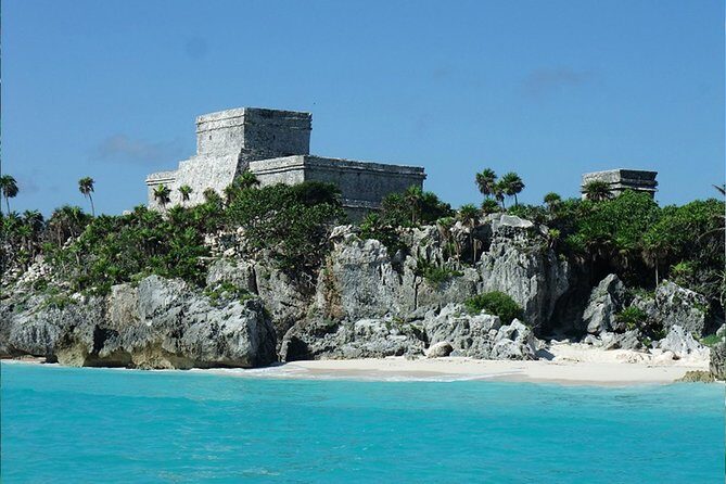 Private Tour: 2 Mayan cities in one day, Tulum and Coba - Lunch Buffet Outside the Ruins: Eat Before You Get Too Hungry