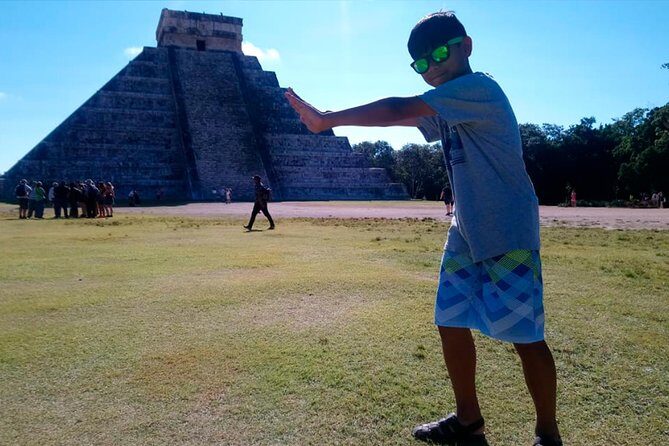 Private Tour: Chichen Itza Archeological Zone from Cancun - Lunch Upgrade at Chukum: Buffet Food, Folklore, and Drinks