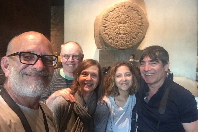PRIVATE Tour in Chapultepec Castle and Museum of Anthropology - Bosque de Chapultepec: the walk that turns transit into sightseeing