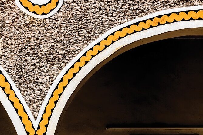 Private Tour Izamal and its ruins plus Mayan Handcraft Workshop - Kinich Kakmó pyramids: ancient power with a real-world climb option