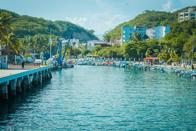 Private Tour Seven Bays, Huatulco HT - On Board: Included Drinks, Small-Boat Setup, and Real Ocean Time