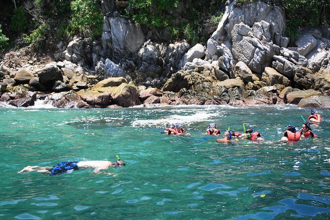 Private Tour Seven Bays, Huatulco HT - Seven Bays, One Boat: What This Tour Actually Feels Like