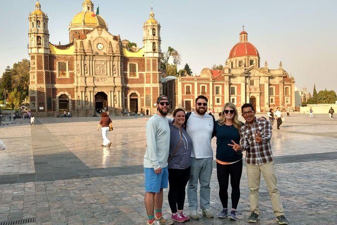 Private Tour: Teotihuacan and Guadalupe Shrine - Lunch, vendors, and the small decisions that make the day