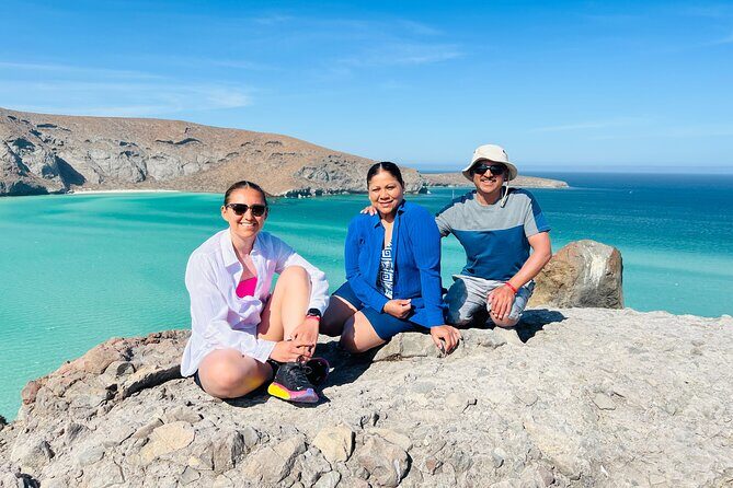 Private Tour to Balandra, La Paz and Todo Santos - La Paz Free Time: Murals, Streets, and Lunch at Your Pace