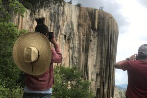 Private Tour to Hierve el Agua, Mezcal Tasting, and Textiles - Getting a smooth start: 9:00am timing and pickup details