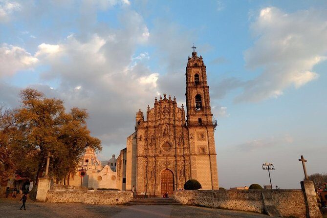 Private Tour: Tula and Tepotzotlan Day Trip from Mexico City - Morning pickup and the drive outside Mexico City