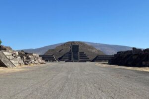 Private Tour with Archaeologist and VR Experience at Teotihuacan - Meeting at La Ciudadela’s Gate 1 and getting your bearings fast