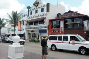 Private Transfer between Cozumel Airport or Ferry, and Hotels - Airport vs Ferry Pickup: What Vehicle Options to Expect