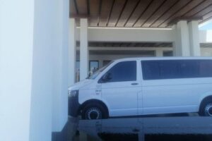 Prívate Transfer: Cancun Airport to Cancun, Playa or Tulum - Cancun Airport Pickup Without the Taxi Line Drama