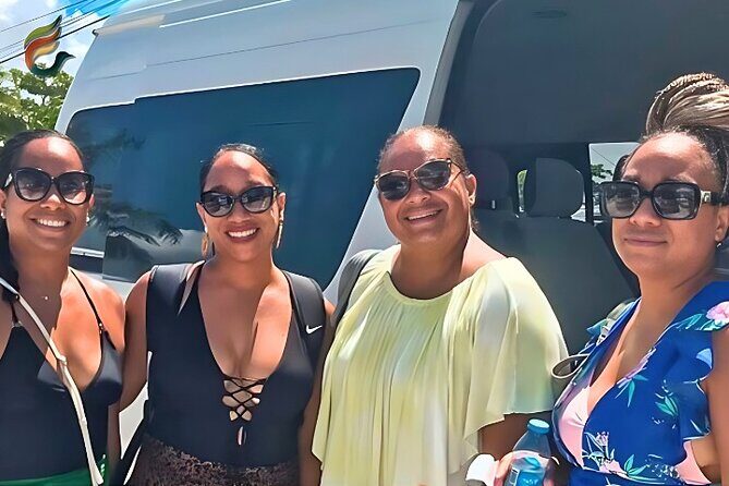 Private Transfer Cancun-Playa del Carmen/Ferry/Puerto Aventuras - Price Per Van: When It’s a Great Deal for Groups
