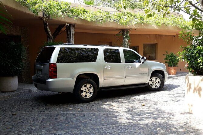 Private Transfer from Zihuatanejo Airport to Zihuatanejo - The calmest way to start (or end) your Zihuatanejo stay
