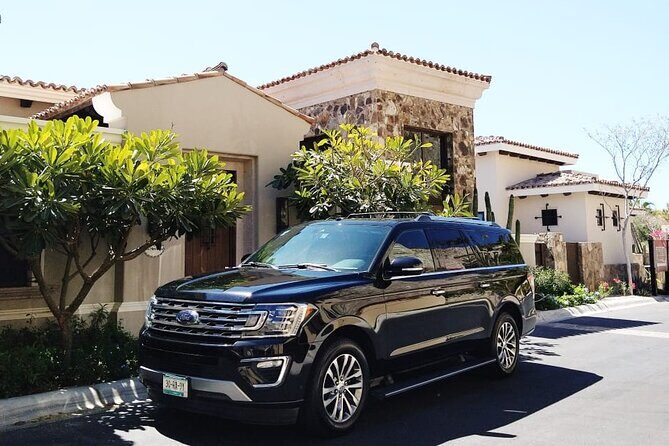 Private Transfer to Cabo San Lucas from Cabo Airport - The human touch: drivers like Louis, Henry, Victor, Nelson, and George