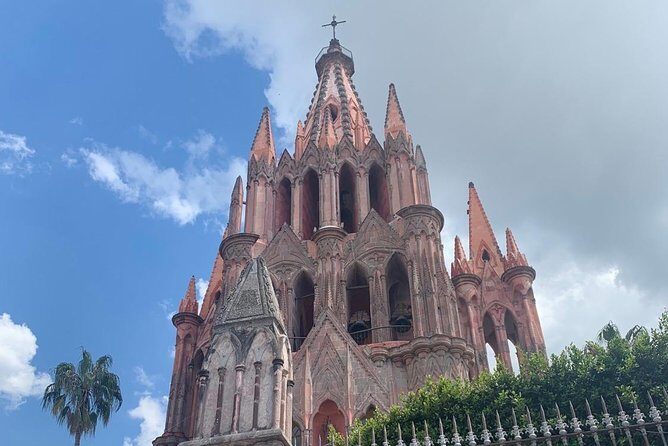 Private Transfers To San Miguel de Allende - Value math: $125 per group up to 3, and when it’s worth it