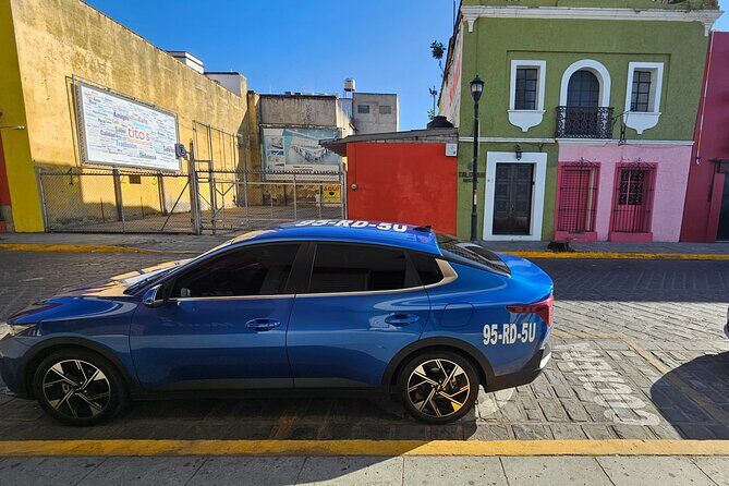 Private Transportation and Airport Insurance to your Hotel in Oaxaca - The 30-minute ride: comfort, bottled water, and realistic expectations