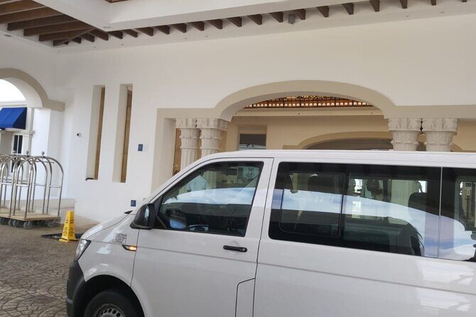Private transportation CUN Airport-Puerto Juarez & Playa Mujeres - Clean Vans, Friendly Drivers, and Real Confidence