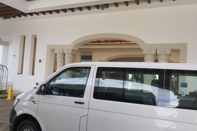 Private transportation from CUN Airport to Cancun Hotel Zone - Price Reality: $25 Per Person Can Be Great Value