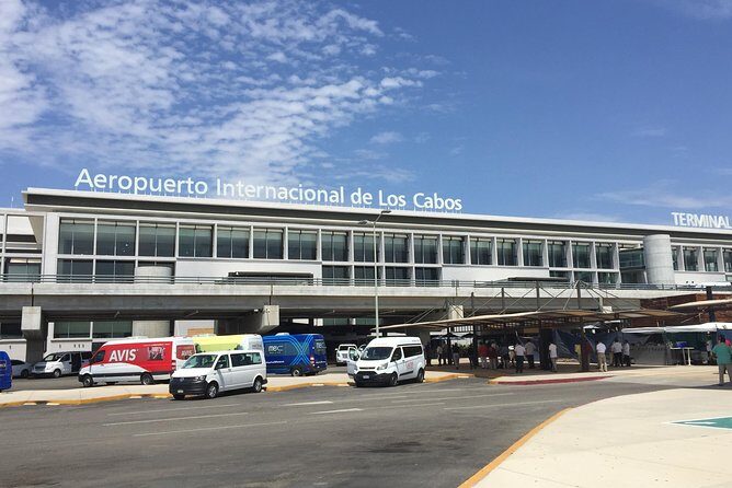 Private Transportation in cabo (Airport and City) - Airport tip expectations: what to do so it doesn’t sour your start