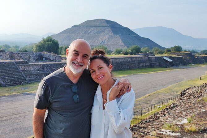 Private Transportation Pyramids of Teotihuacan + Breakfast in Cueva - La Cueva Teotihuacán Cave Breakfast: Food and Setting, Not Just a Meal