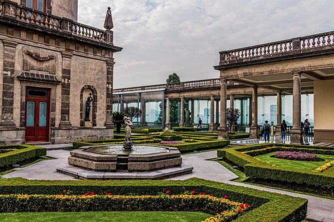 Private Walking Tour Anthropology Museum & Chapultepec Castle - Price and value: what $172 actually buys you