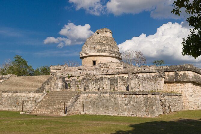 Private World Wonder Discovery Tour in Chichen Itza, Cenote and Valladolid - Price and logistics: what $379 really buys