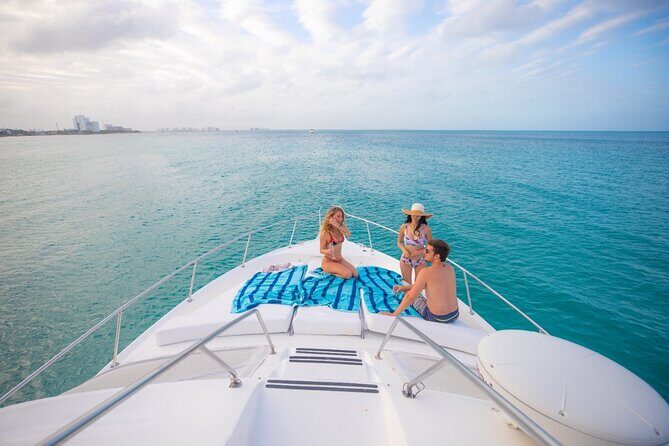 Private Yacht - 46 ft SeaRay Cancun Bay Snorkel 23P4 - Isla Mujeres and Playa Norte: why the longer trips feel worth it