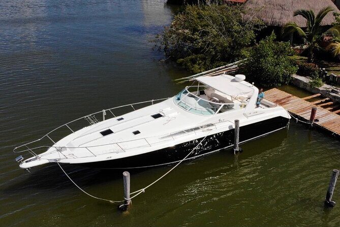 Private Yacht 46ft Sea Ray Snorkel up to 15 pax 23P2 - Crew and service vibe: helpful, but ask about expectations