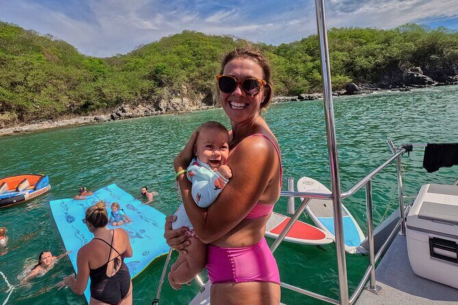 Private Yacht Charter ChicaFUN 3 Waterslides All Inclusive - Price and value: $1,940 for up to 15, and when it’s a bargain