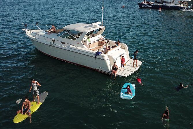 Private Yacht Cruise 4 Hour- Snorkeling & Paddle Boarding - Crew Power: Lewis, Eli, Jorge, Maya, Sergio, Leo and Alejandra