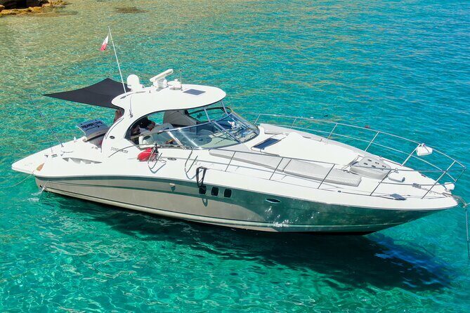 Private Yacht Sea Ray all-inclusive charter in Cabo - Crew Service That Makes the Trip Feel Effortless