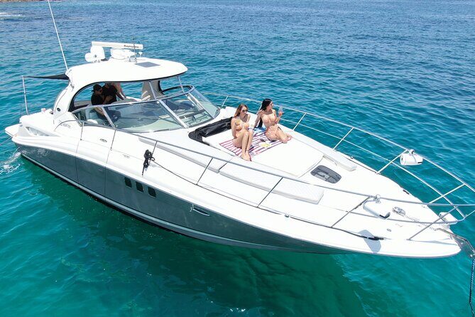 Private Yacht Sea Ray all-inclusive charter in Cabo - Value Math: How $1,650 for Up to 8 Really Plays Out
